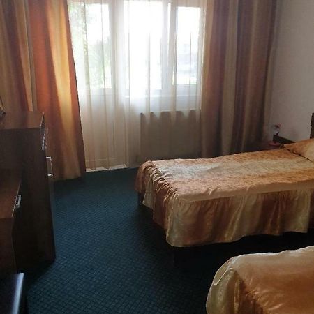 Hostel Stadion Zalău Extérieur photo