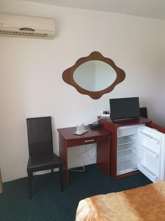 Hostel Stadion Zalău Extérieur photo